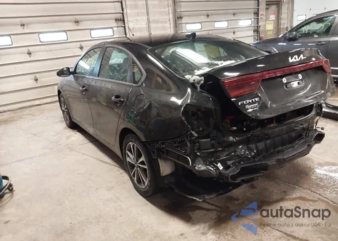 2023 Kia Forte Lxs из США, поврежденный, VIN 3KPF24AD9PE656809